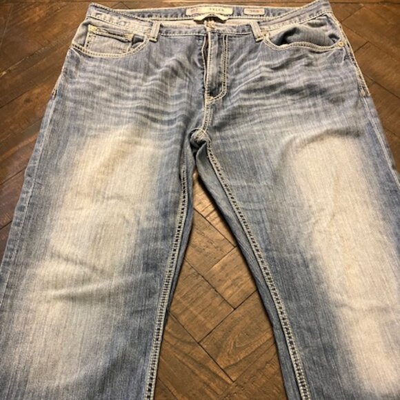BKE Men Buckle Tyler Bootcut Jeans - Picture 6 of 8